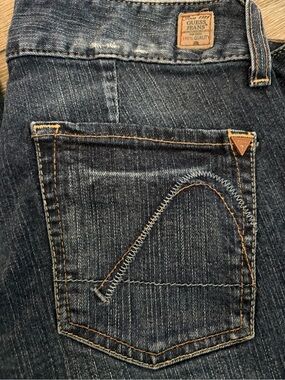 GRAIL STATUS: VINTAGE Y2K GUESS WIDE LEG FLARES